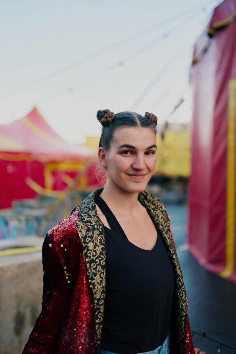 Philomène Perrenoud in front of the circus